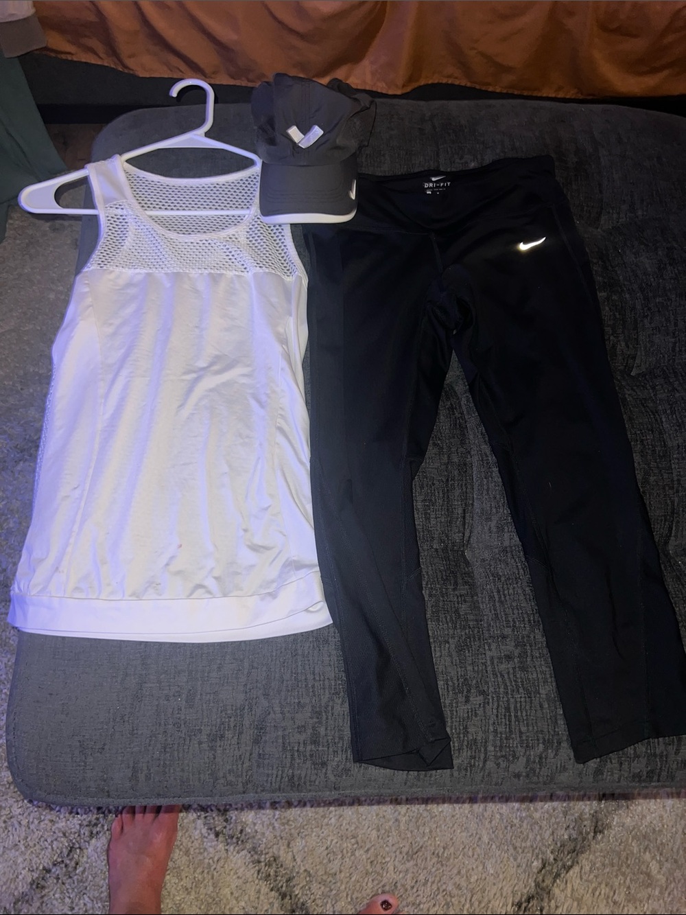 Nike Dri-FIT 3 Piece Workout Bundle Leggings Mesh Tank Running Hat Size S